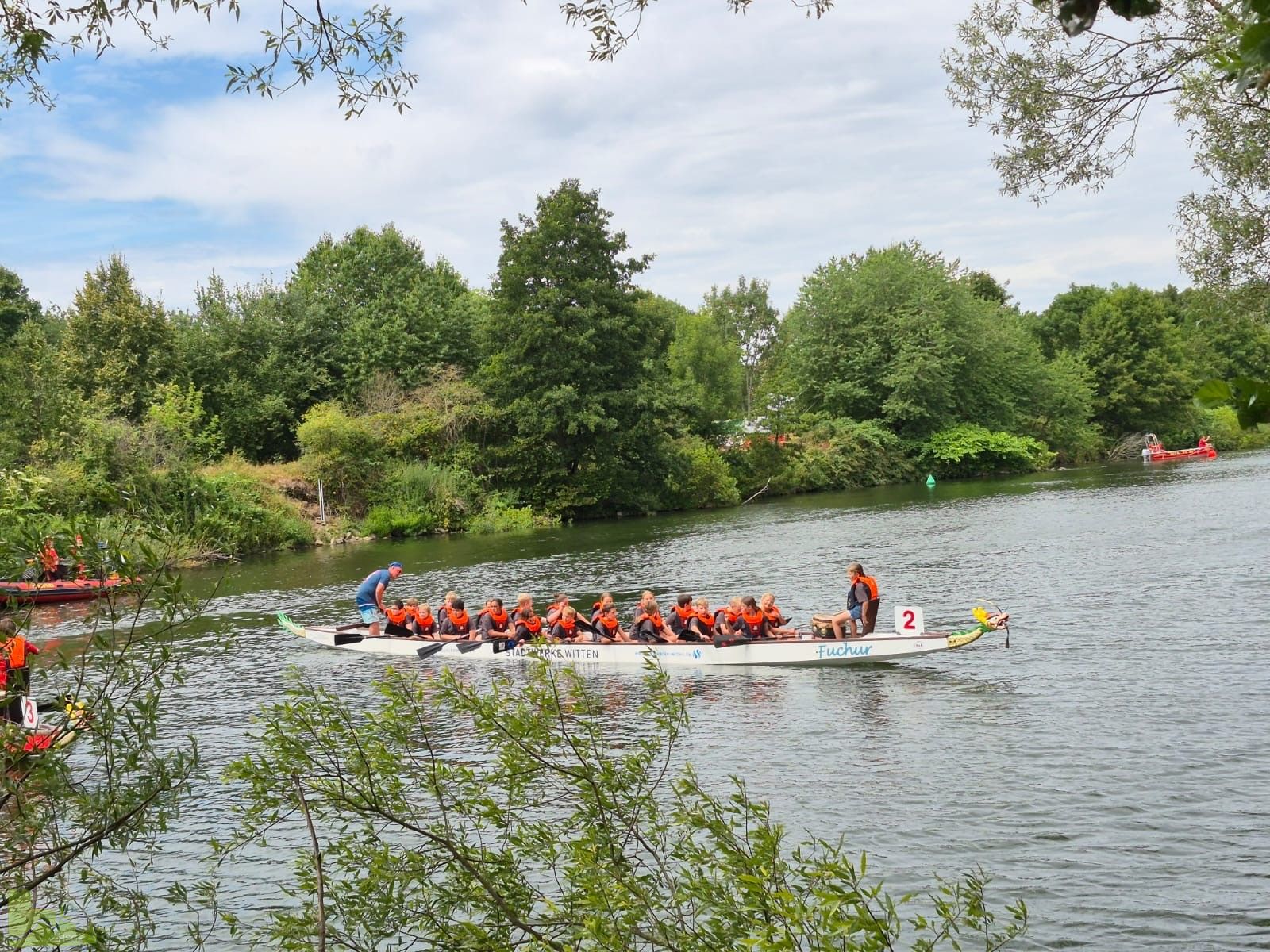 Schüler-Cup „School Dragon Battle“: Hardenstein-Gesamtschule zeigt Teamgeist auf dem Wasser