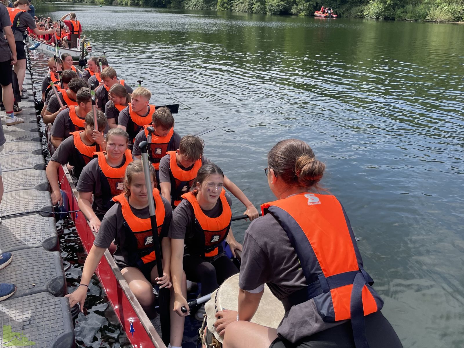Schüler-Cup „School Dragon Battle“: Hardenstein-Gesamtschule zeigt Teamgeist auf dem Wasser